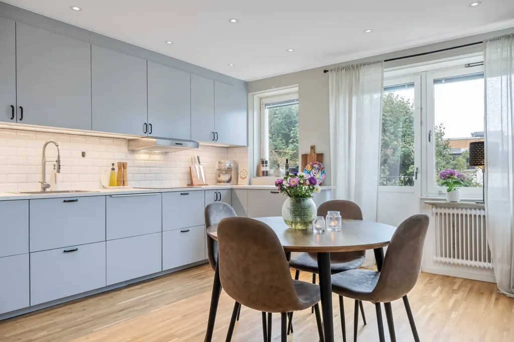 Sala da pranzo - Renovated Flat with Balcony in Norrköping