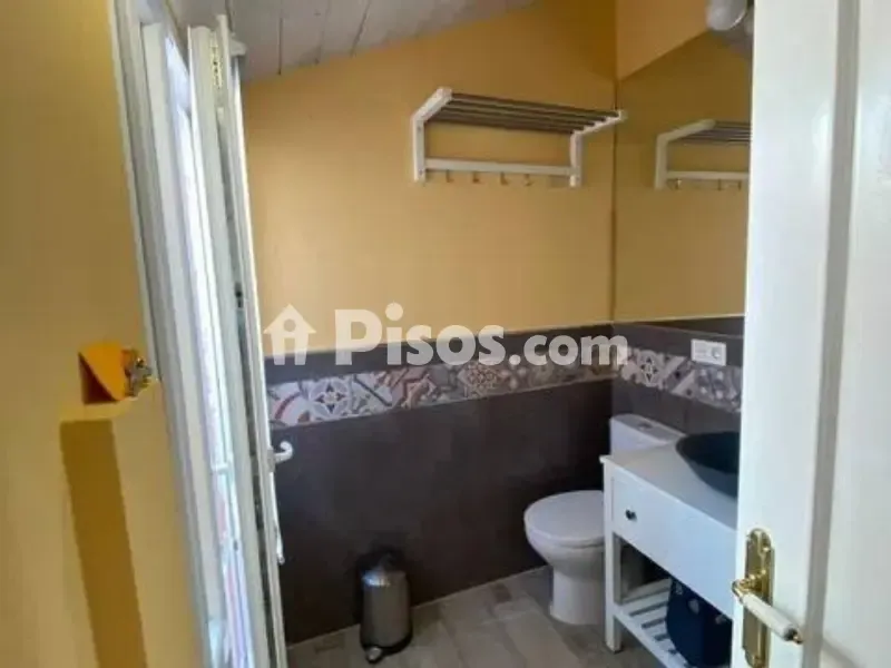 Salles de bain - Penthouse with Cathedral Views in Historic Centre