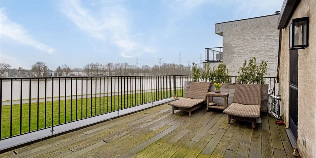 Balcon - Duplex avec Vue sur le Canal à Zandhoven
