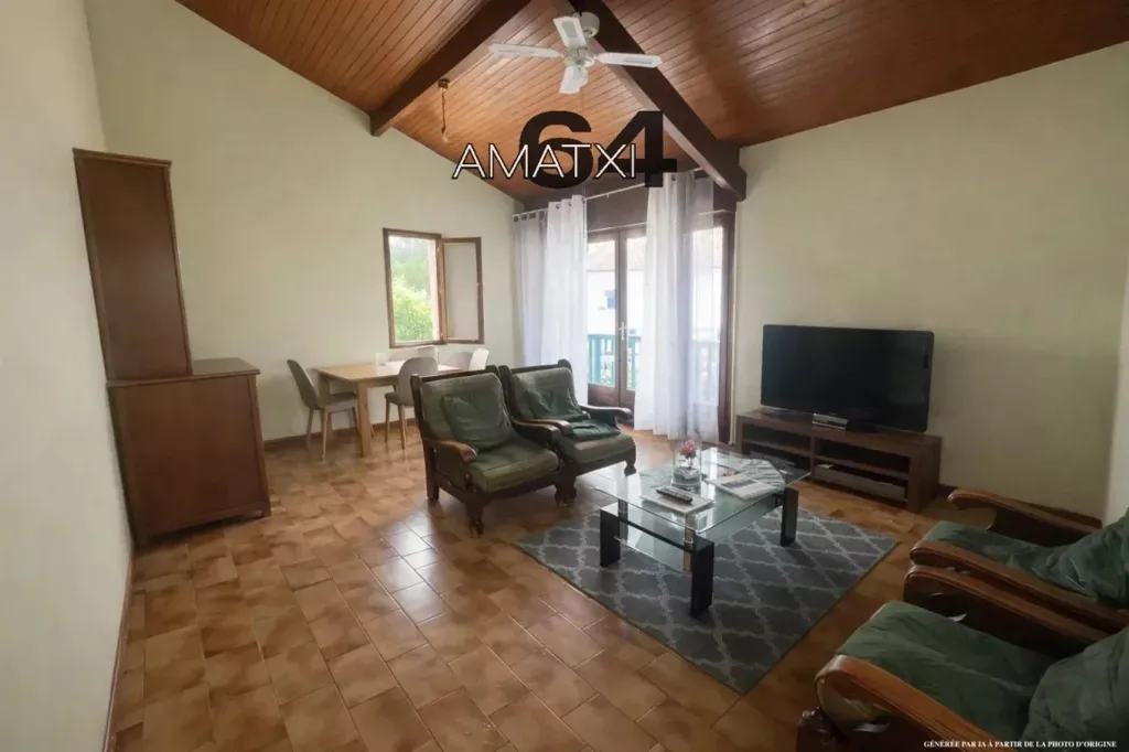 Elutuba - 8-Piece Villa for Renovation in Arcangues