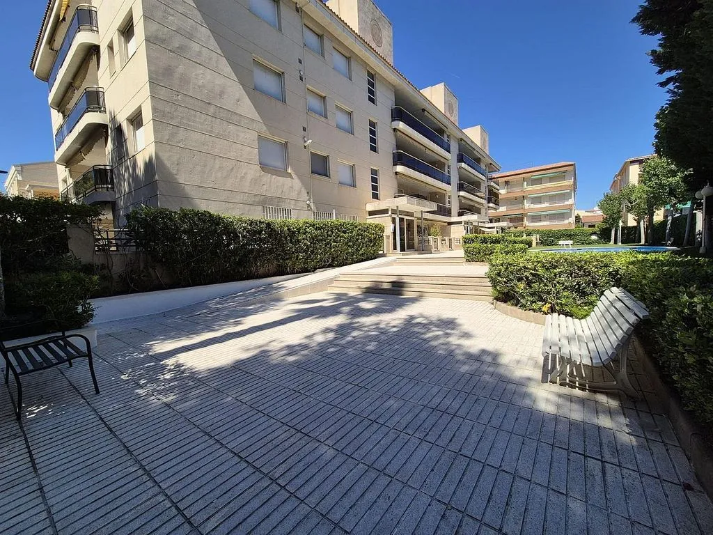 Piscine - Apartment with Pool and Terrace in Coma-Ruga