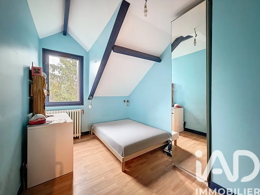 Schlafzimmer - Charming Villa with Garden in Port-Aviation