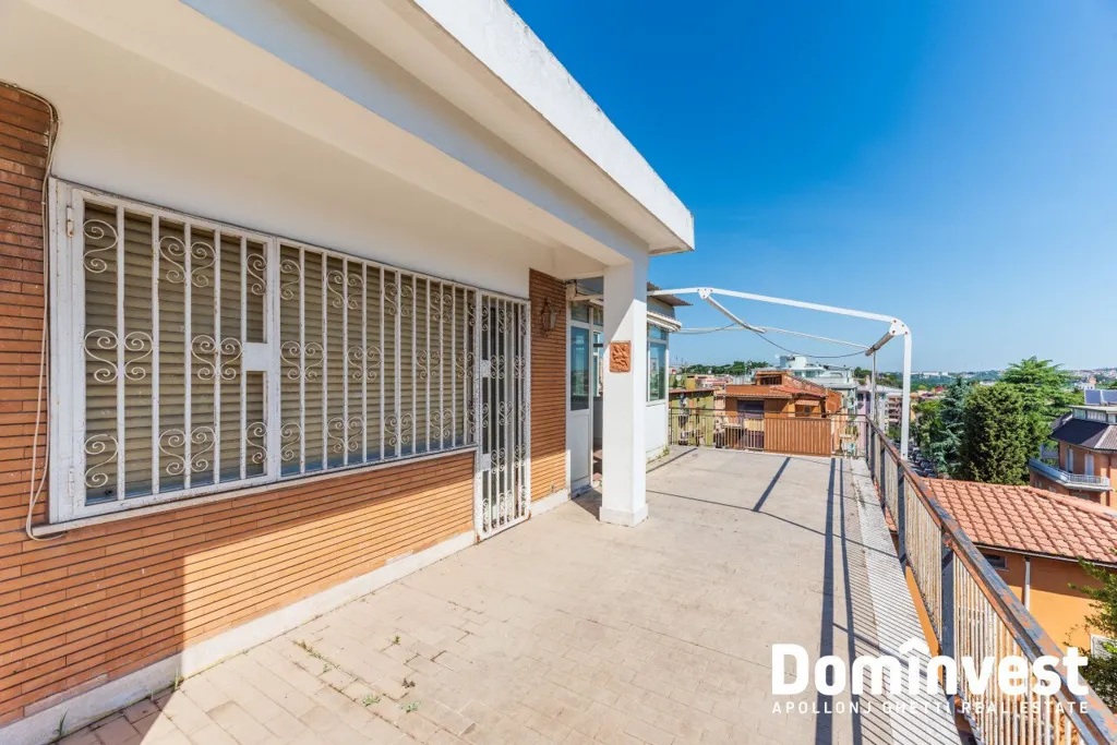 Rõdu - Attico with Panoramic Terrace in Via Aurelia