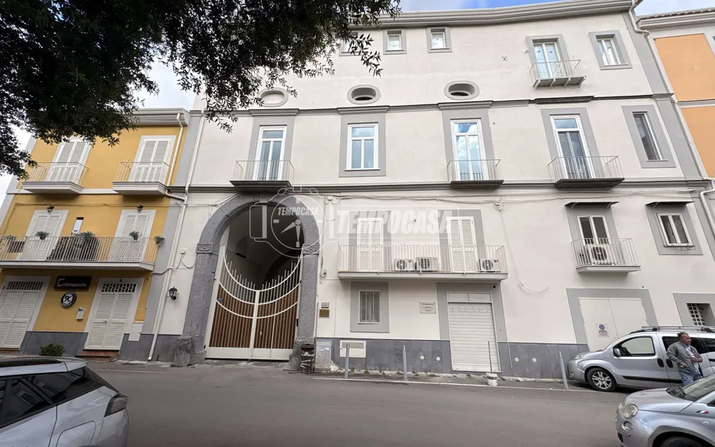 Välivaade - Duplex with Private Parking in Aversa