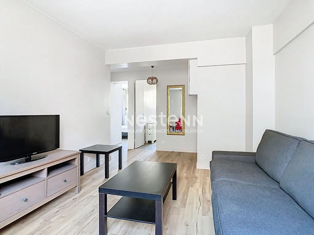 Séjour - Appartement Meublé Traversant à Issy-les-Moulineaux