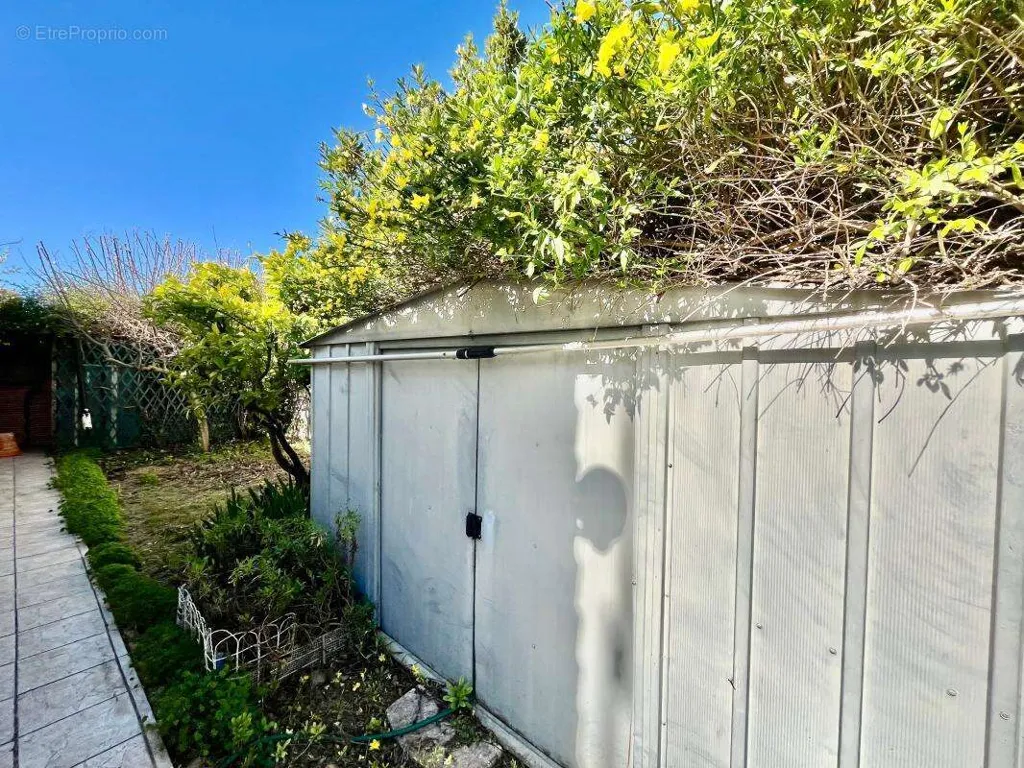 Giardino - Villa with Pool in Frontignan