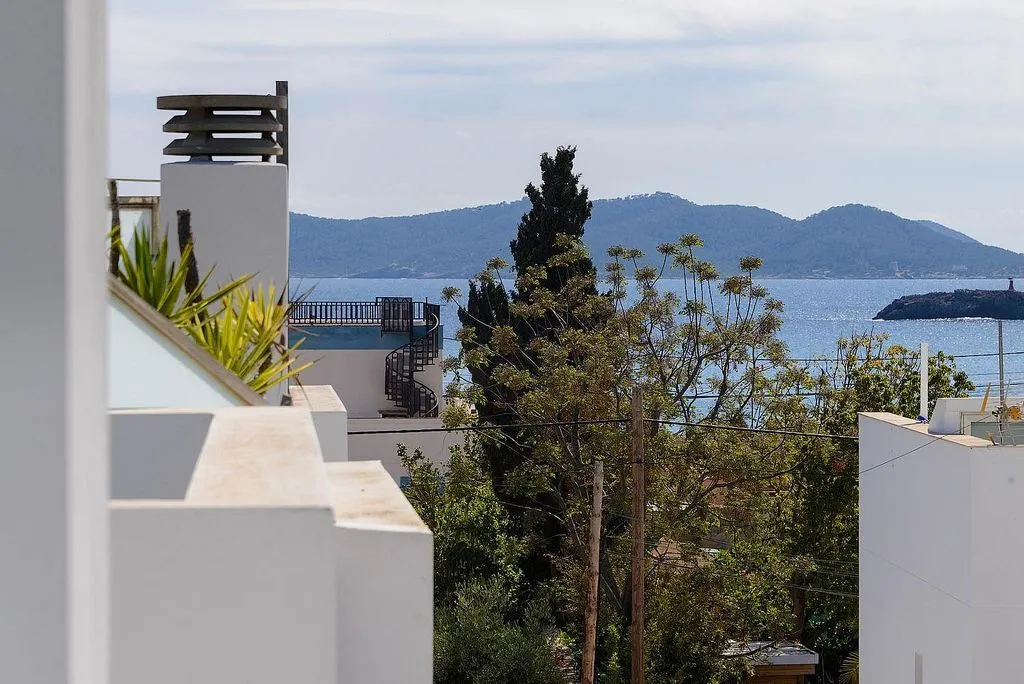 Balcon - Terraced House with Terrace in Talamanca