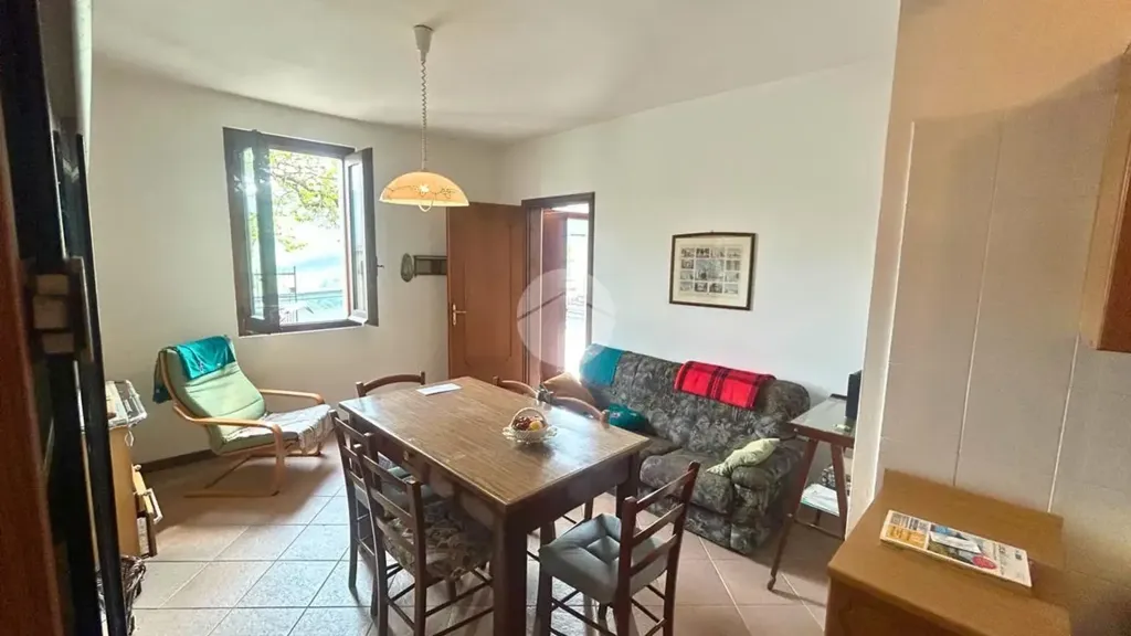 Dining Room - Independent House with Panoramic View in Vigolo
