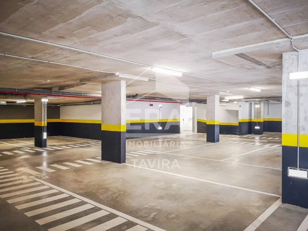Garage - New Flat with Pool in Fuseta, Olhão