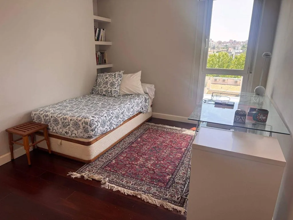 Bedrooms - Luxury Flat with Pool on Arroyofresno Street, Madrid