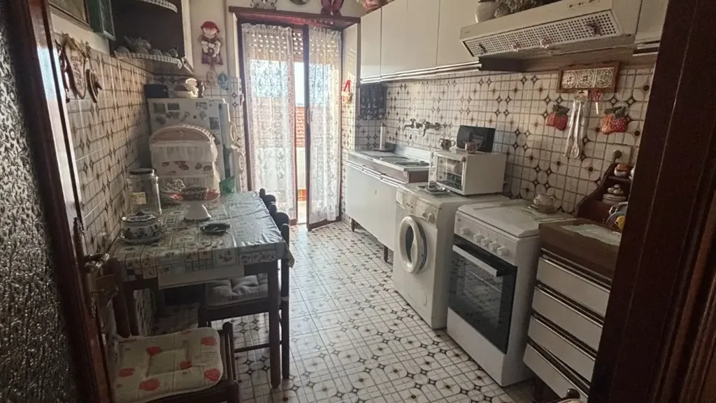 Cuisine - Bright Apartment with Balcony in Rocca di Papa