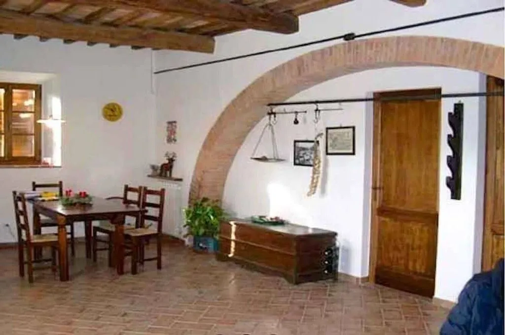 Söögituba - Villa with Pool and Val d'Orcia View in Sarteano