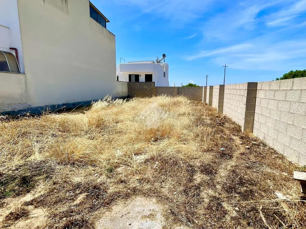 Aed - Buildable Plot in Semi-Central Ugento