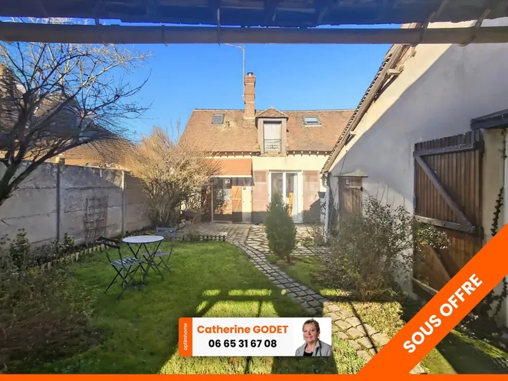 Aed - Charming House with Studio in Bailleau-L'Évêque