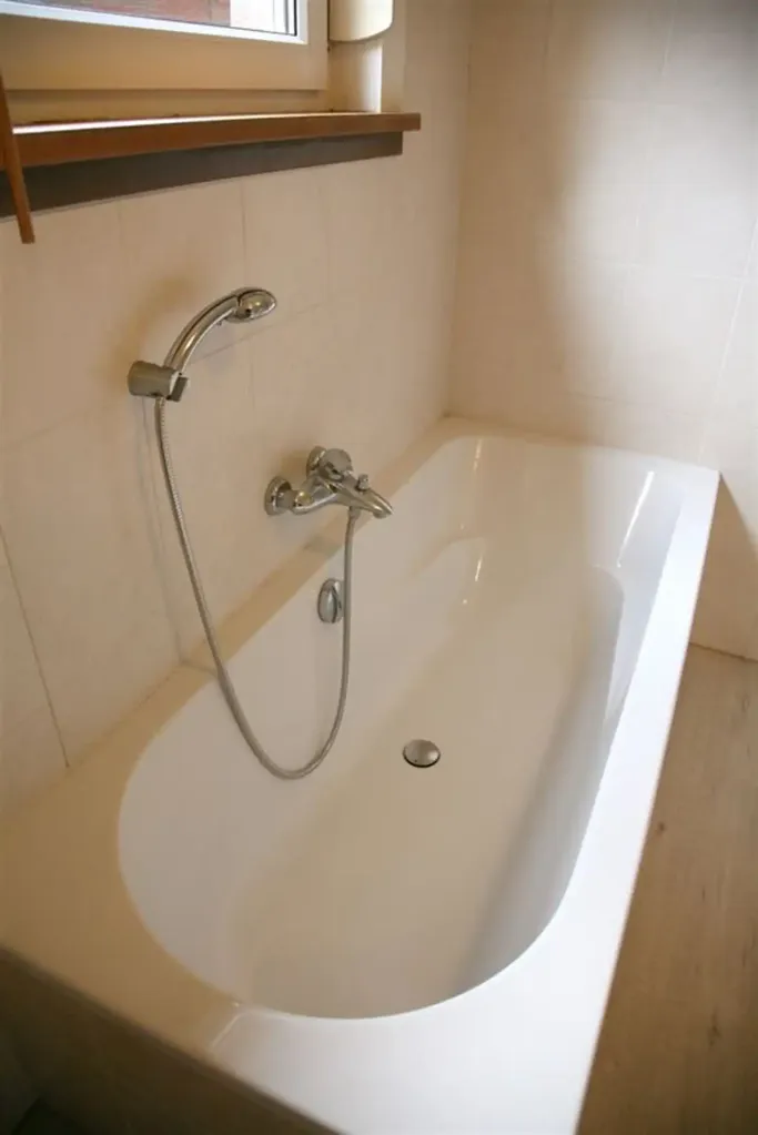 Salles de bain - Maison de Plain-Pied au Calme avec Terrasse à Bruxelles