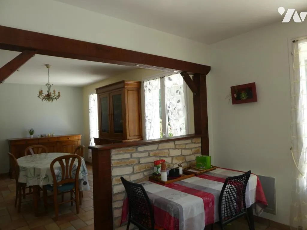Sala da pranzo - House with West-Facing Terrace near Morlaix