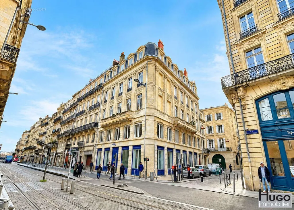 Esterno - Haussmannian Apartment with Tram Access in Bordeaux