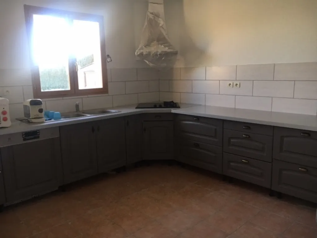 Cucina - Detached House with Garden in Azy