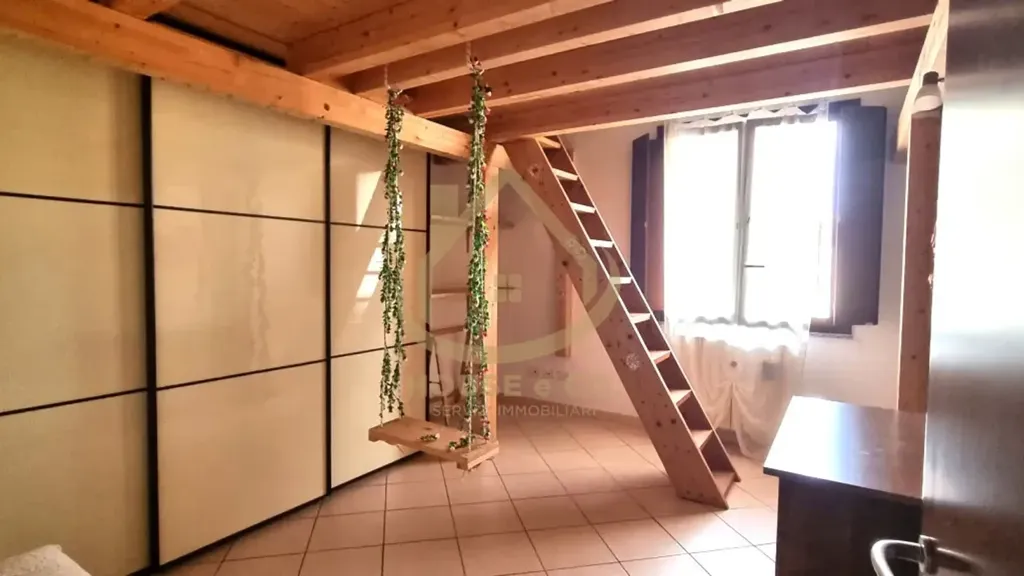 Appartement 2 pièces à IT