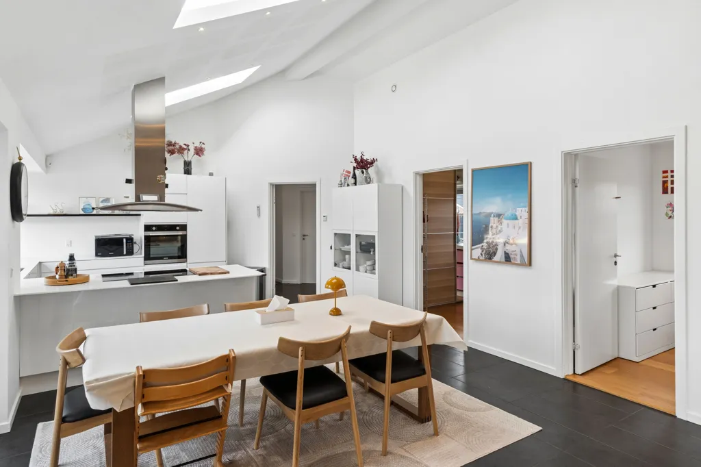 Salle à manger - Architect-designed Villa with Garden in Køge