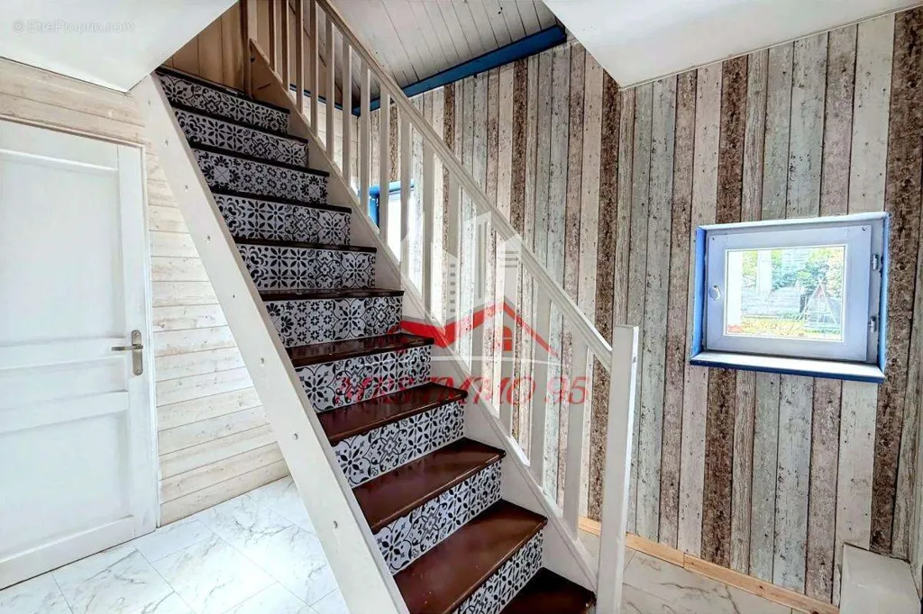 Pièces - Ensemble de 2 Maisons Triplex à Vémars