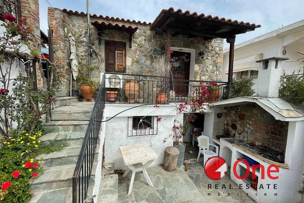 Terrasse - Detached House with Garden in Amarynthos, Evia