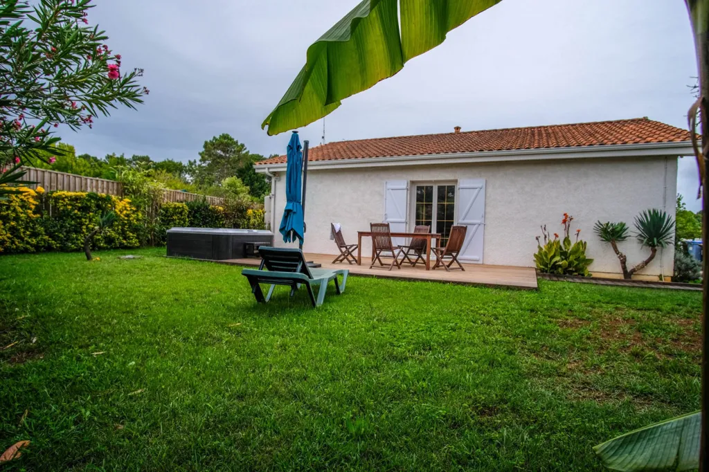 Jardin - Villa Rénovée avec Terrasse et Spa à La Teste-de-Buch