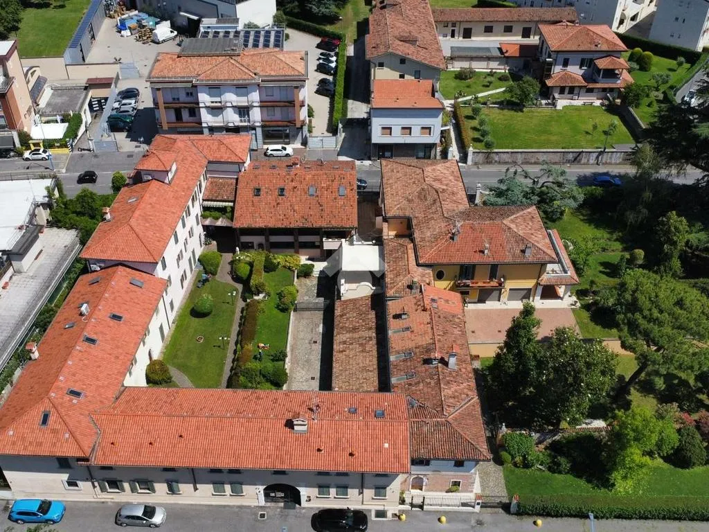 Vista aerea - Apartment with Terrace in Brescia