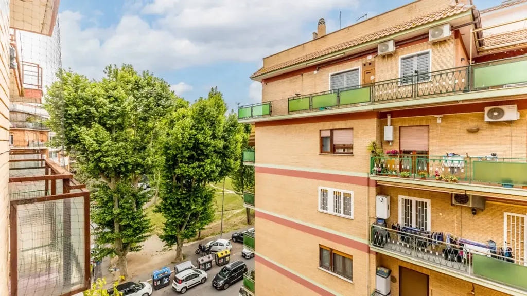 Balcone - Apartment with Balcony in Talenti, Rome