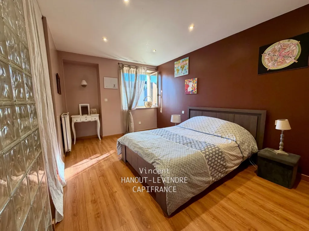 Magamistoad - 10-Piece House with Indoor Pool in Tiercé