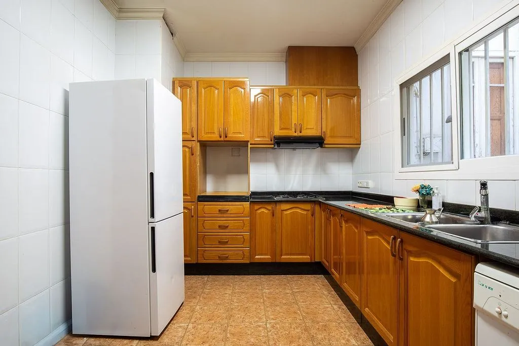 Cuisine - Apartment with Balcony in Valencia Centre