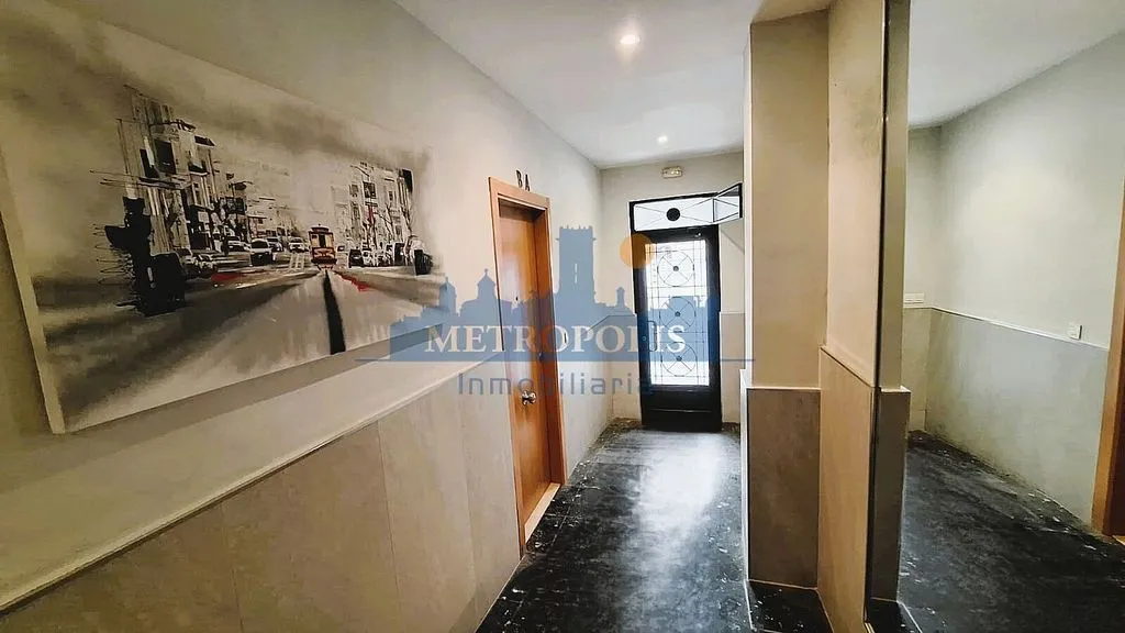 Esik - Seafront Apartment with Balcony in Burriana