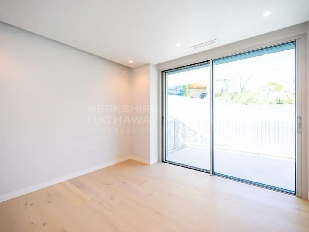Bedrooms - Luxury Duplex with Pool in Cascais