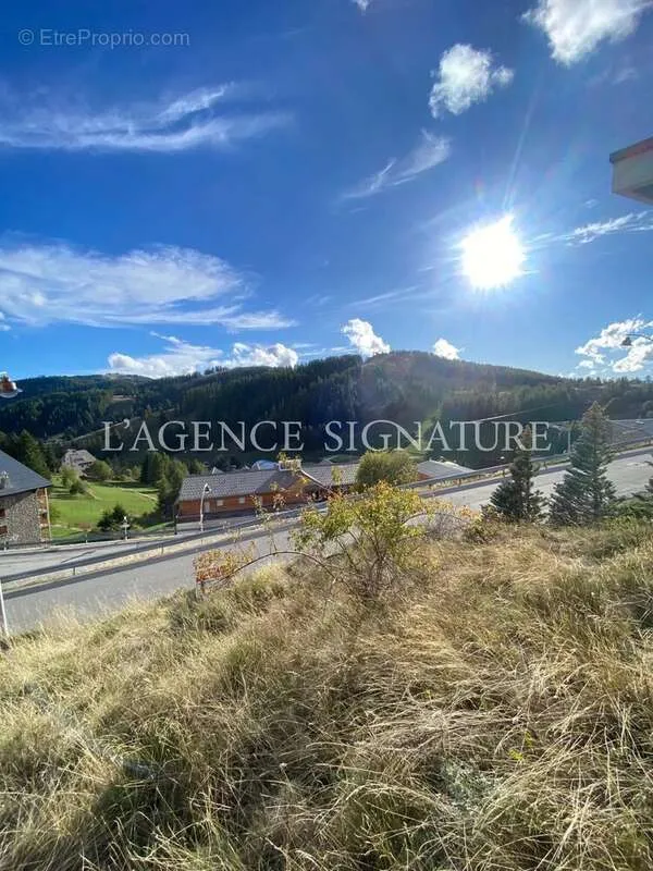 Aed - Buildable Plot with Mountain View in Valberg