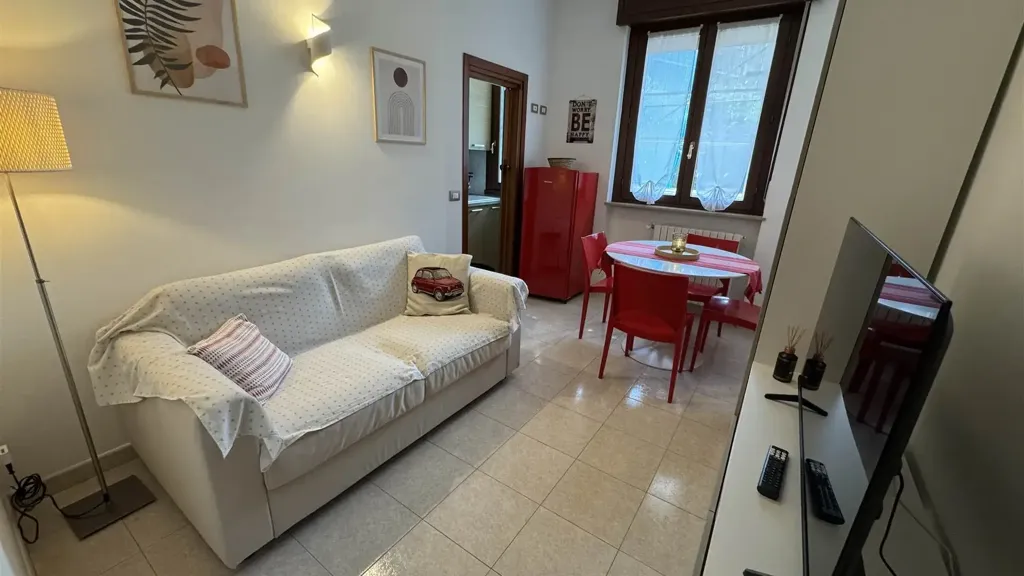 Séjour - 2-Bedroom Apartment with Balcony in Milan