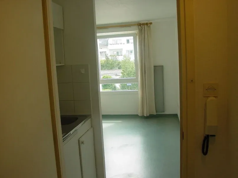 Köök - Studio with Balcony in Strasbourg