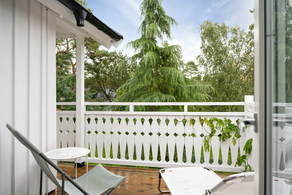 Terrass - Architectural Villa with Garden in Ljunghusen