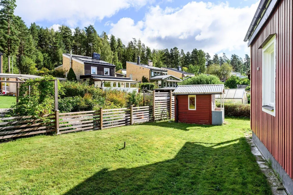 5-toaline maja asukohas Falu kommun