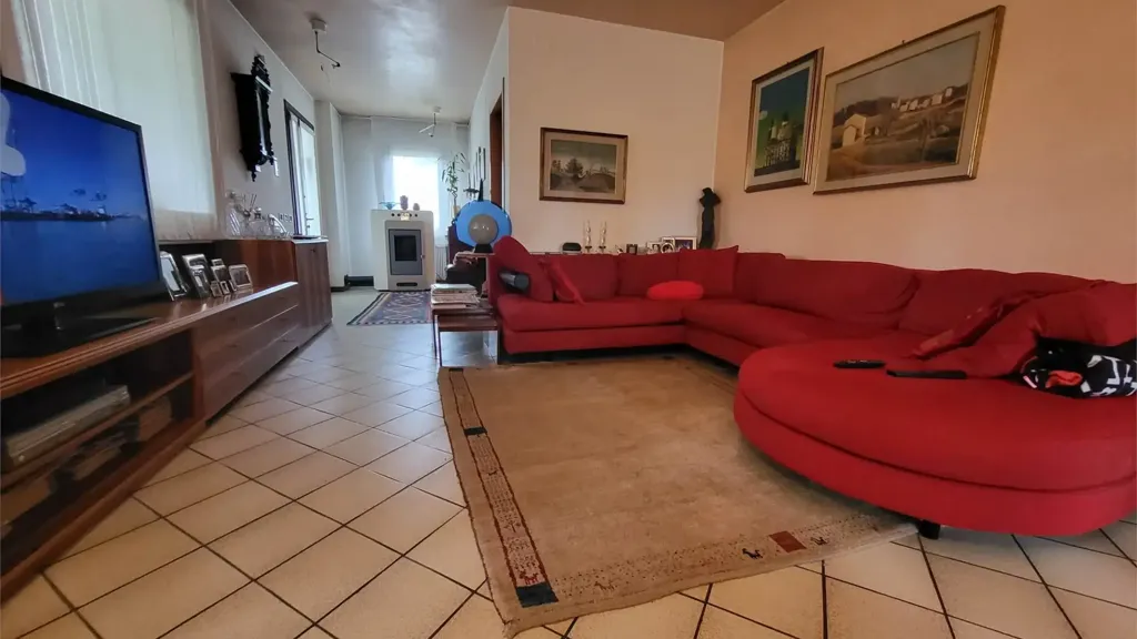 Elutuba - Villa with Extensive Garden near Montebelluna