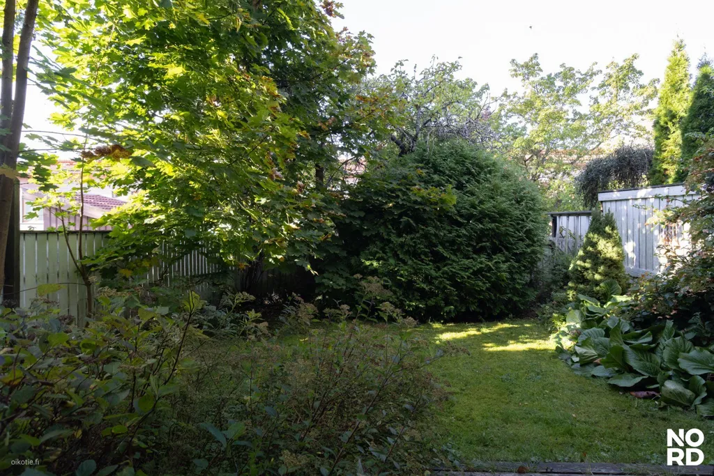 Jardin - Terraced House with Sauna in Tuomarila, Espoo