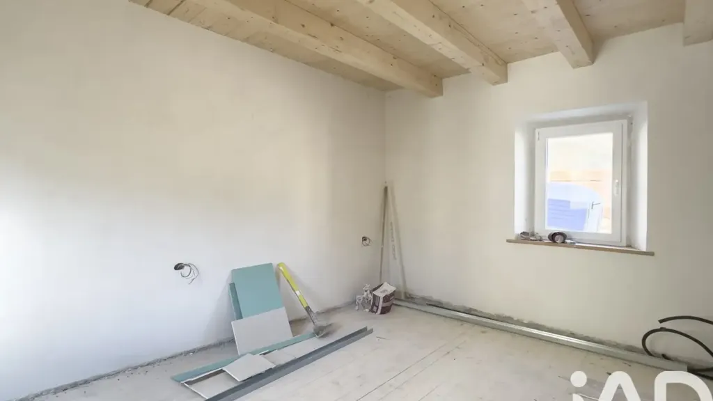 Rooms - Completely Renovated Townhouse in Montemarciano
