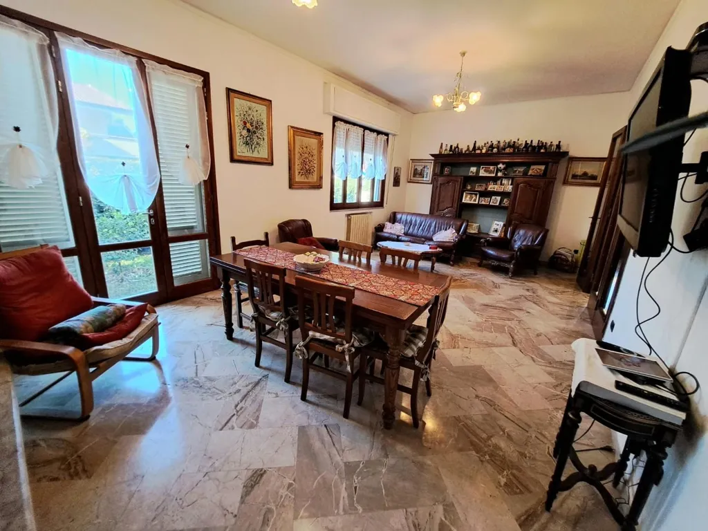 Villa with Garden in Fucecchio