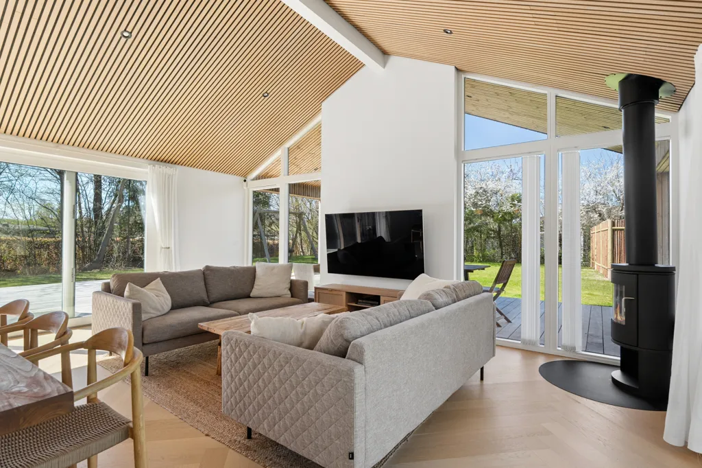 Elutuba - Modern Holiday Home at Tisvildeleje