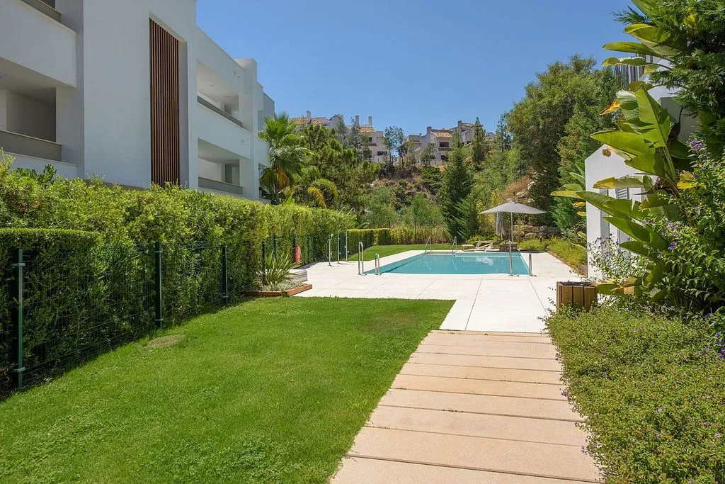 Piscine - Apartment with Pool and Terrace in Benahavís