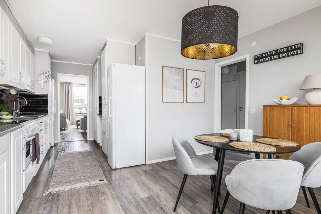 Dining Room - Apartment with Balcony in Sundsvall