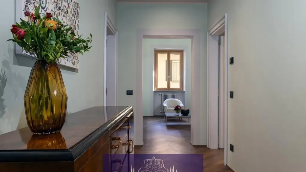Esik - Characterful Apartment with Garden Access in Florence