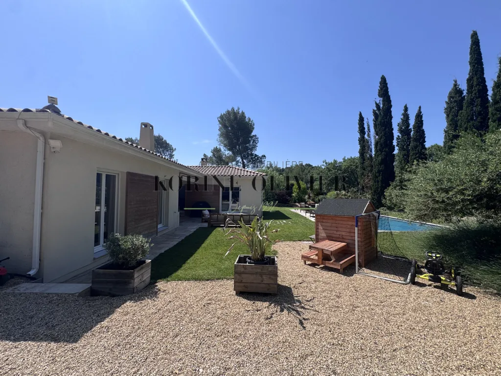 Piscine - Villa Meublée avec Piscine à Ventabren