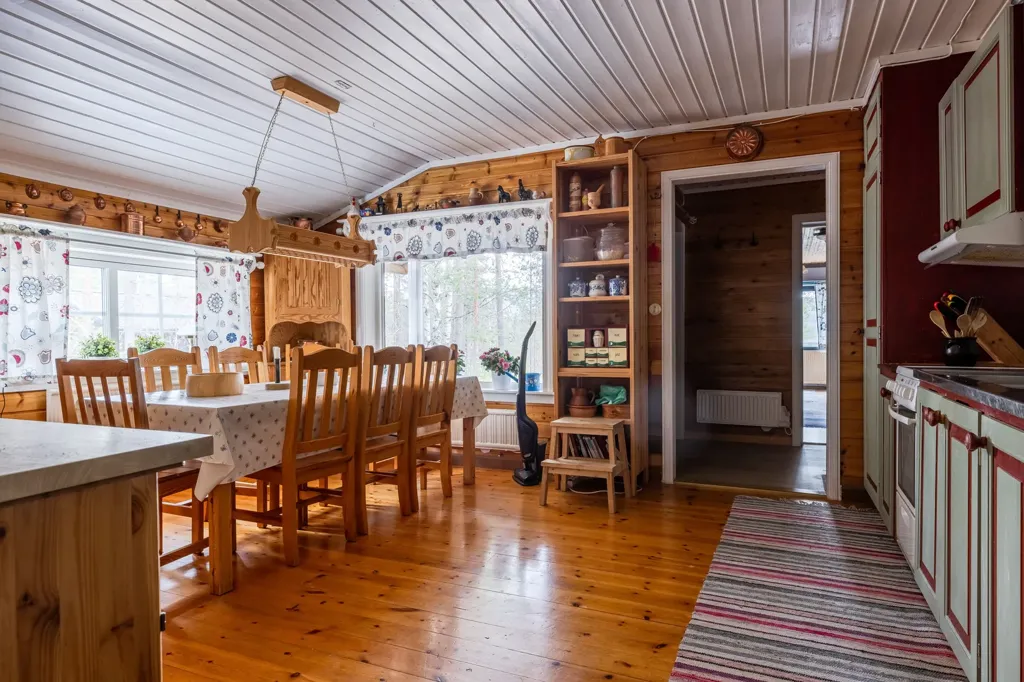 Salle à manger - Villa with Water View near Älvdalen