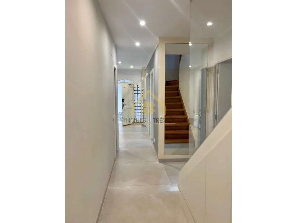 Hallway - Luxury House with Pool in La Garriga