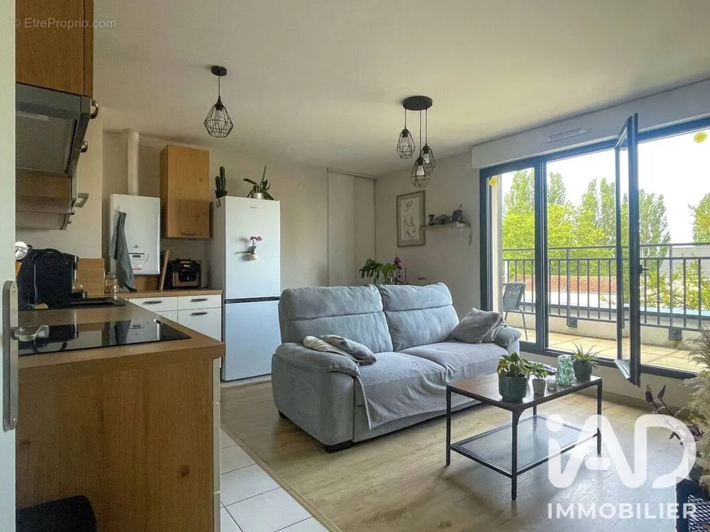 Cucina - Bright Apartment with Terrace in Persan